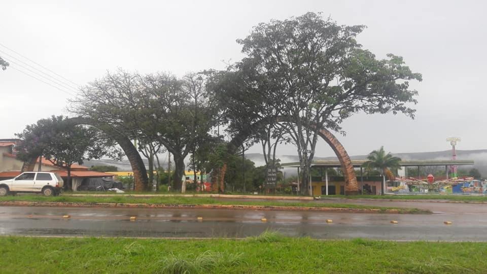 Flat Da Pousada Avalon Alto Paraiso de Goias Exterior photo